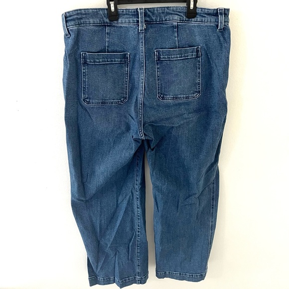 Old Navy Extra High Rise Wide Leg Jeans, Size: 16 - Picture 2 of 4